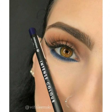 mua-intense-colour-eyeliner-downtown (2)